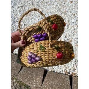 Vintage Round Wicker Nesting Fruit Baskets Set of 2